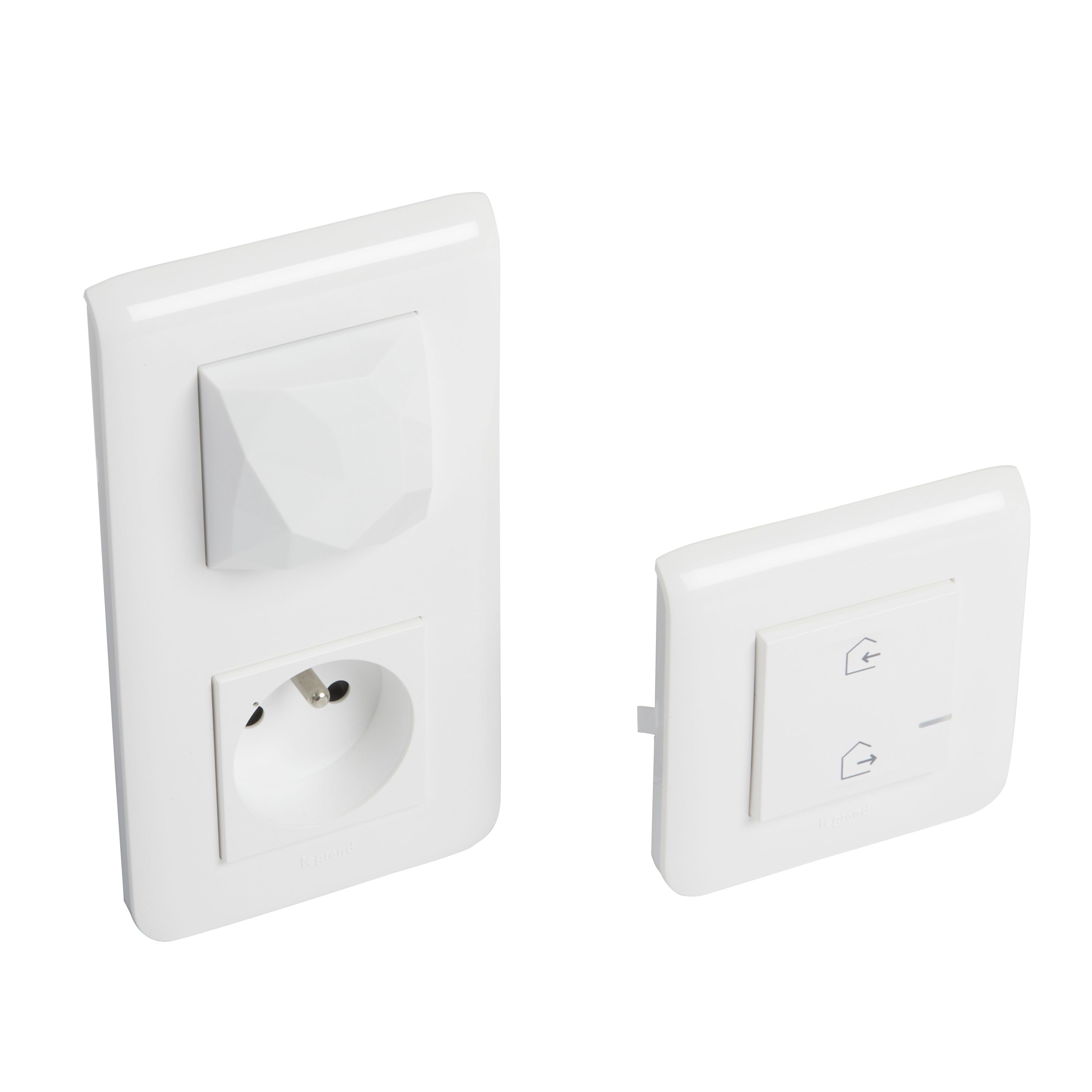 Pack Control Mosaic with Netatmo Prise Control + prise 2P+T - Blanc